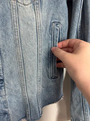Blanknyc Denim Jacket Distressed Medium Wash Raw Frayed Hem Cropped Y2K size XS thumbnail 6