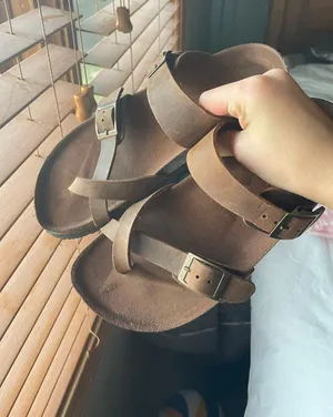 like sandals Size 7 thumbnail 3