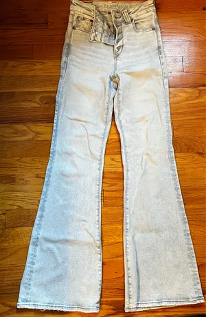 American Eagle Jeans Flare High-Rise thumbnail 1