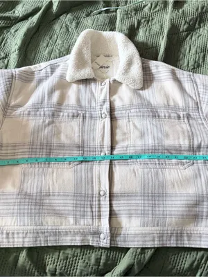 Aerie NWT Plaid Sherpa Lined Jacket XL White Grey Snap Front Shacket thumbnail 5
