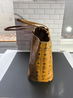 MCM Reversible Liz Shopper in Visetos thumbnail 5