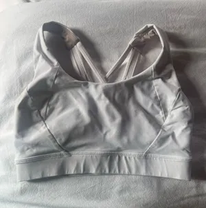 Lululemon Bra  thumbnail 1