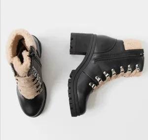 Black Sherpa Lined lug Sole Chunky Heel Boot Size 6 thumbnail 1