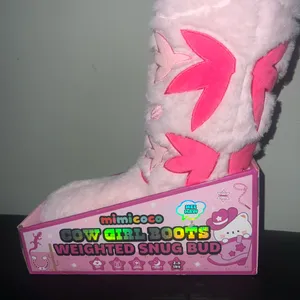 NWT Pink Cow Girl Boots Weighted Snug Bud thumbnail 3