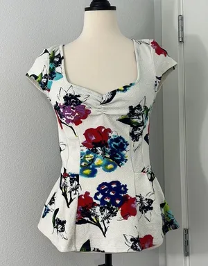 Anthropologie 9H1F STCL Small White Floral Sweetheart Neckline Cap Sleeve Blouse thumbnail 2