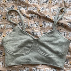 NWOT Zara Grey Knit Cropped Top thumbnail 1