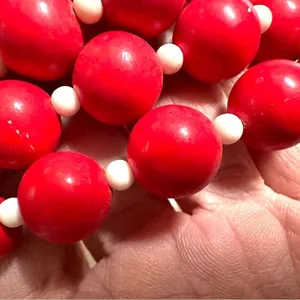 Vintage red beaded necklace thumbnail 7