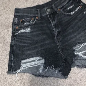 American Eagle Comfort Stretch Highest Rise 90s Boyfriend Shorts Womens 0 thumbnail 2