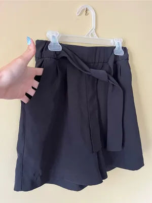 lululemon Noir Short 5.5 Black High-Waist with Tie thumbnail 4