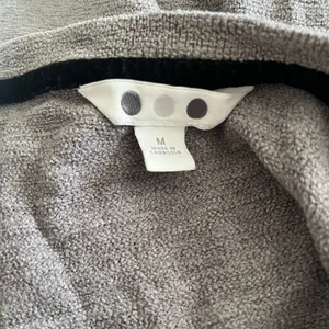 Three Dots Women’s Gray Crew Neck Pullover Sweater‎ Tie Bottom Size Medium thumbnail 3