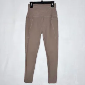 Beyond Yoga Caught In The Midi Leggings thumbnail 4