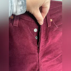 Women’s Levi Maroon Corduroy Wedgie Straight Button Fly Pants Sz 26x26 thumbnail 3