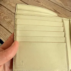Gucci compact wallet thumbnail 7