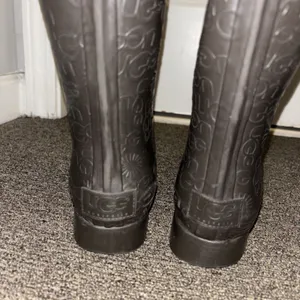 Ugg Wilshire Brown Rubber Rain Boots Women’s Sz 7 Tall Fur Insole EUC thumbnail 7