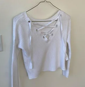 GARAGE Size XS/TP White Crop Knit Sweater thumbnail 3