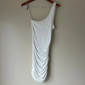 L Space Cream Aliana One Shoulder Mini Dress Size Medium thumbnail 6