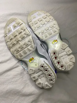 Nike Air Max Plus TN Mens sneakers shoes size 9.5 thumbnail 6