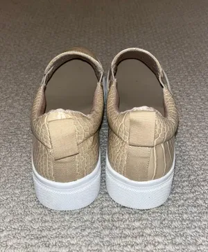 Lulus Sneakers thumbnail 4