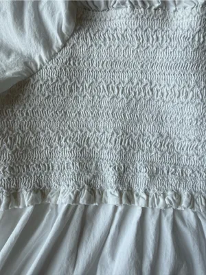 American Eagle Outfitters White Cotton Mini Puff Sleeve Smocked Ruffle Dress‎ S thumbnail 3