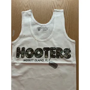 b2-2 New Womens Hooters Girl Rare Camo Uniform Tank Merritt Island🏝️Florida Xxs thumbnail 3