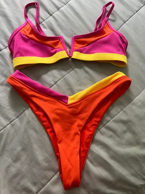 Bikini Set thumbnail 1
