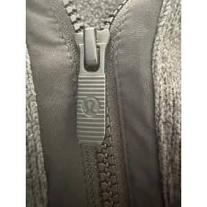 Lululemon Its Fleecing Cold Zip Up Jacket Women’s Sz 6 Heathered Black Fleece thumbnail 6