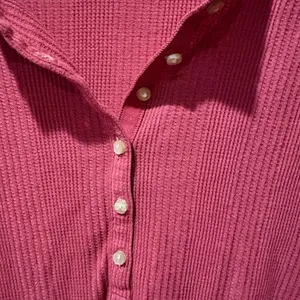 Aerie Long Sleeve Waffle Knit Henley Top (Magenta) Red women’s XL thumbnail 4