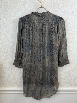 Wilfred by Aritzia 100% Silk Animal Print Tunic Button Blouse - Size - XXS thumbnail 3