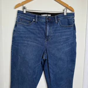 Lands’ End Denim Jeans Women’s Size 16 Inseam 31” Rise 11” thumbnail 2