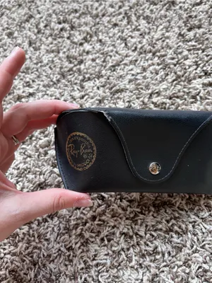 Ray-Ban Wayfarer Tortoise Sunglasses thumbnail 11