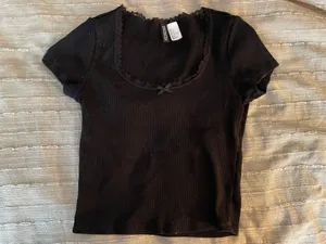H&M Black Short Sleeve with Bow thumbnail 4