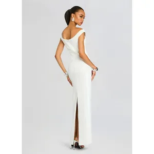Retrofête Jazmina White Sequin One-Shoulder Gown – Size Small‎ – NWT thumbnail 4