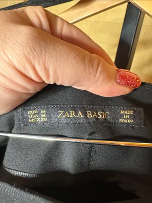 Zara Basic Black High Rise Tailored Dress Shorts Size Medium EUC thumbnail 4