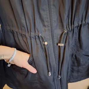 d.e.t.a.i.l.s INTL Parka in a Pocket Black Hooded Raincoat sz L Zip & Button Up thumbnail 3