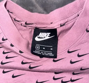Nike Sportswear crop top thumbnail 4