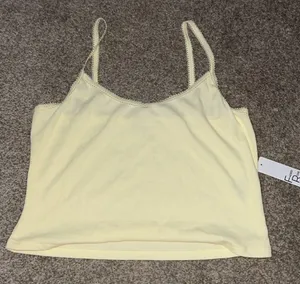 Yellow Crop Top Size L thumbnail 1