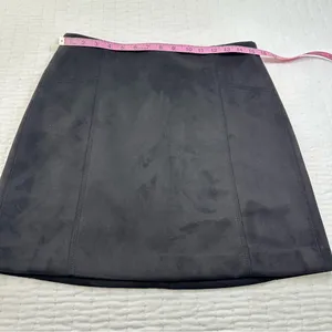 LOFT Black Suede A-Line Skirt With Back Zipper in Size 6 thumbnail 4