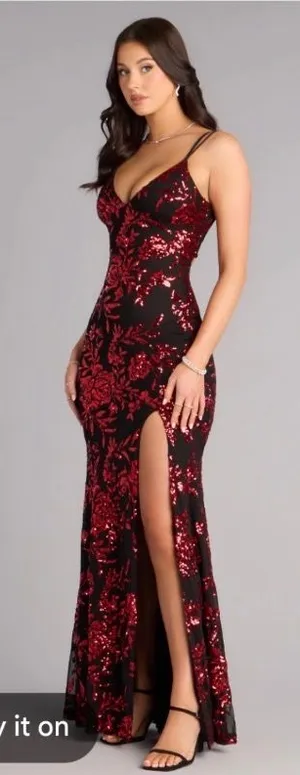 Windsor Angela Floral Sequin Dress thumbnail 1