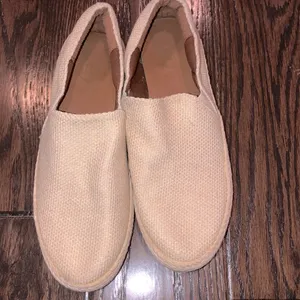 True Craft tan woven loafers size 7 thumbnail 2