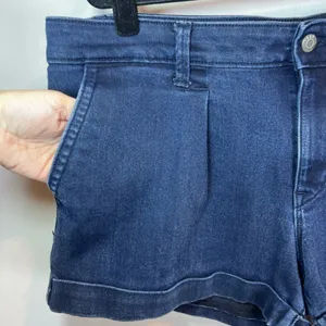 Gap 1969 Pleated Cuffed Jean Shorts Dark Blue Denim Stretch Low Rise Coastal 16R thumbnail 5