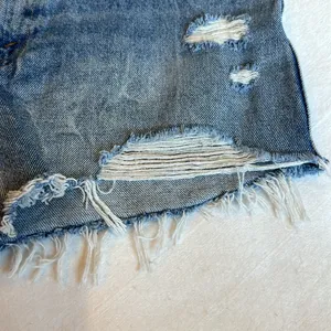 Abercrombie & Fitch Natural Rise distressed denim shorts thumbnail 4