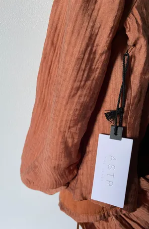 ASTR the Label brown/copper  blouse NWT thumbnail 4