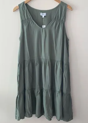 True Craft Green Swing Dress Sleeveless size large thumbnail 1
