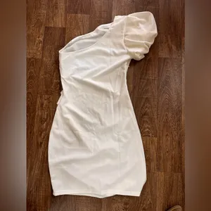 Amazon Womens Sexy One Shoulder Bodycorn Dresses Puffy Sleeves Cocktail Party MiniDress thumbnail 2