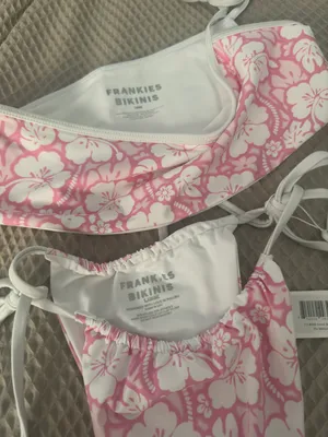 Frankie’s Bikinis Bikini thumbnail 2