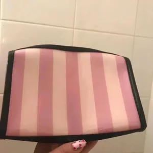 NWT Victoria’s Secret Clear Stripe Cosmetics Bag thumbnail 2