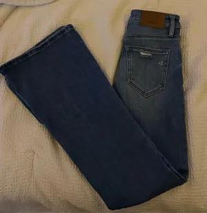 Hidden Jeans thumbnail 1