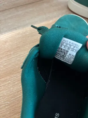 Green Adidas Sneakers thumbnail 3