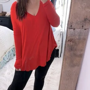 FREE PEOPLE size small oversized longsleeve top thumbnail 2