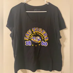 Womens‎ Russell Athletic Black LSU “Geaux Tigers” V-Neck T-Shirt Size 2XL thumbnail 1